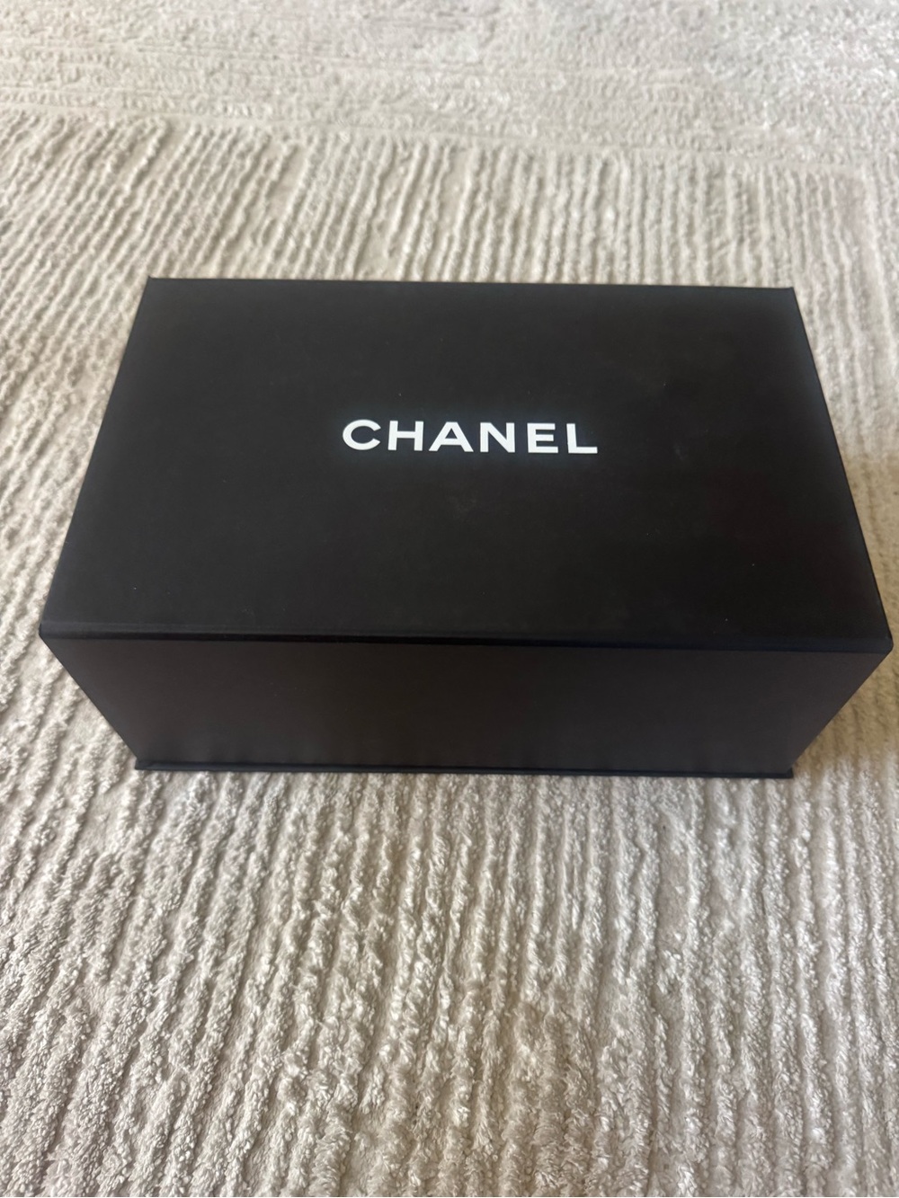 CHANEL Pink Quilted Mini Flap Bag with Gold Chain - Picture 5 of 11